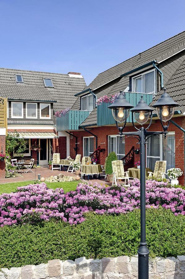 Hotel garni Haus am Meer Neuharlingersiel Exteriör bild